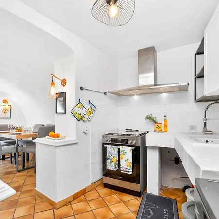 Belle Maison A Avec Jardin De Citronniers *