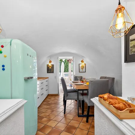 Vakantiehuis Belle Maison A Avec Jardin De Citronniers